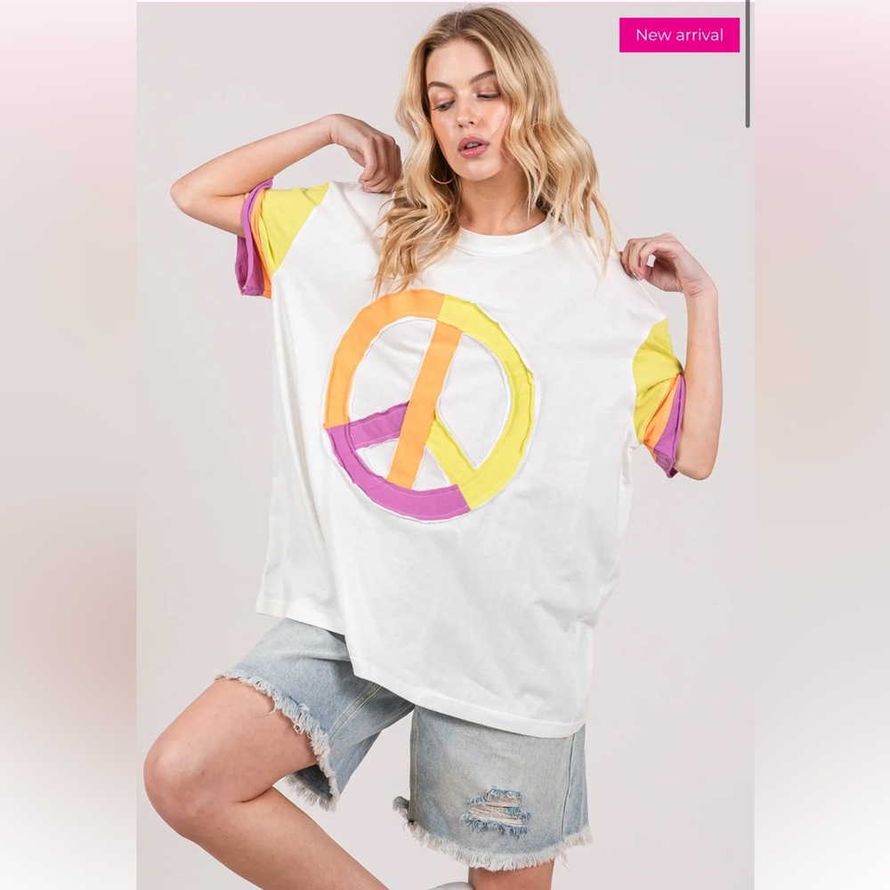 Sage + Fig color block Peace Appliqué T-shirt size small - Picture 9 of 9